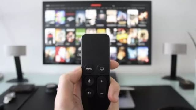 Prediction: TheseâŊ2âŊStocksâŊWillâŊBeâŊWorthâŊMoreâŊThanâŊTesla